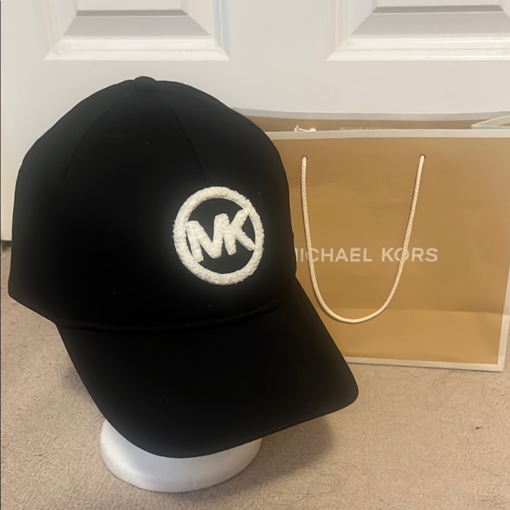 Michael Kors Black Cap